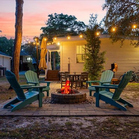 Modern Oak Island Escape 1 Mile To Long Beach! Экстерьер фото
